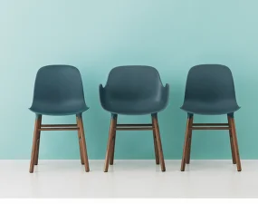 Židle Form s područkami Walnut, red