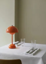 Přenosná lampička Flowerpot VP9, zesty orange