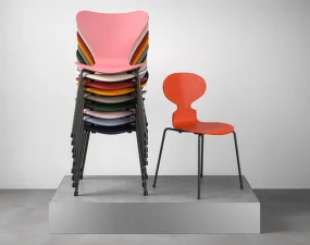 Židle Ant™ 3101 lacquered, wild rose / black