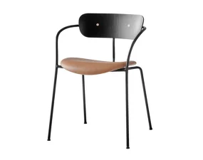 Židle Pavilion AV4, black lacquered oak / cognac