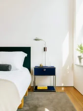 Noční stolek USM Haller M54, steel blue