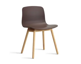 Židle AAC 12 Lacquered Solid Oak, raisin
