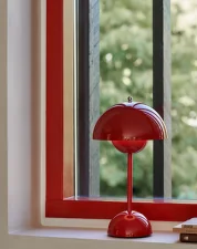 Přenosná lampička Flowerpot VP9, vermilion red