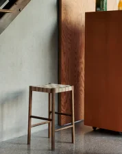 Barová stolička Betty TK8, smoked oak / natural webbing