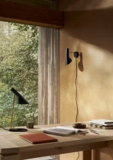 Nástěnná lampa AJ, black/brass