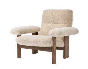 Křeslo Brasilia Lounge Chair, Sheepskin nature/walnut