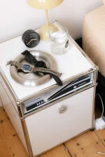 Noční stolek USM Haller M55, pure white