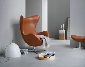 Křeslo a podnožka Egg™, Essential leather