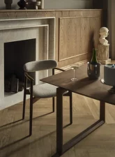 Čalouněná jídelní židle Merge s područkami Dark Oak, steel grey