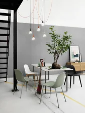 Židle Fiber Side Chair Wood Base, black