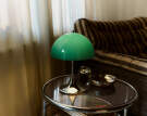 Přenosná lampa Panthella 250, chrome original opal green