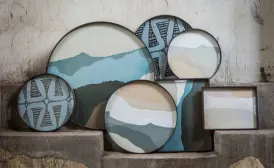 Stolky a tácy Tray
