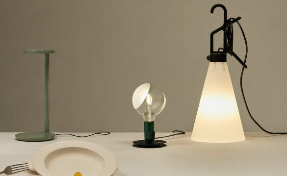 Stolní lampy Lampadina od Flos