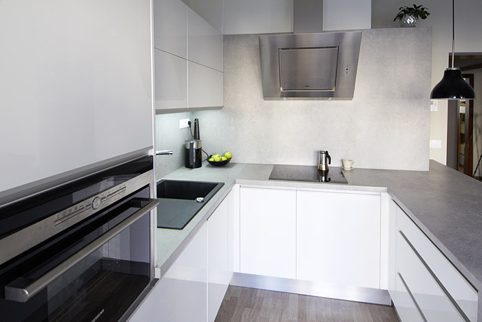 Bílá kuchyň / DesignVille.cz